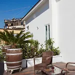 Alojamento de Acomodação e Pequeno-almoço Casa Restino Torre del Greco